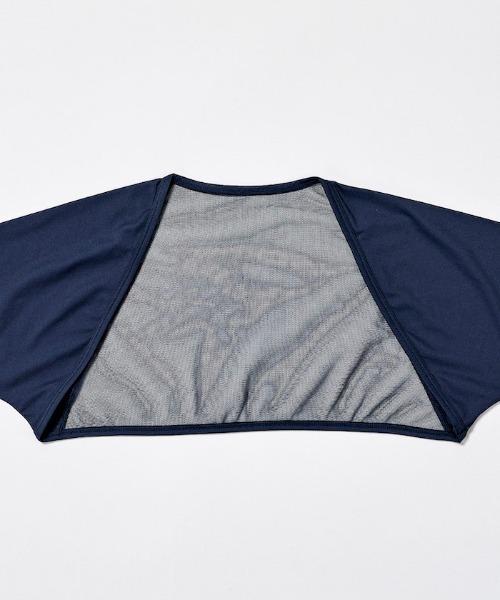 MUNSINGWEAR(マンシングウェア)の「UV ボレロ型アームカバー(アームカバー・レディース・ネイビー/ホワイト/ブラック・F)」の12枚目の写真