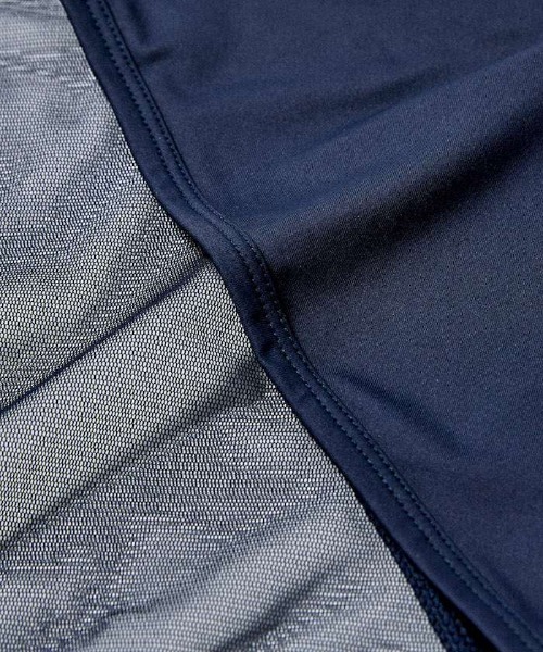 MUNSINGWEAR(マンシングウェア)の「UV ボレロ型アームカバー(アームカバー・レディース・ネイビー/ホワイト/ブラック・F)」の13枚目の写真