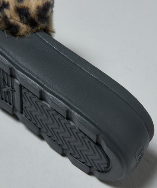 PUMA(プーマ)の「PUMA プーマ ウィメンズ NEKO-san カルメン スライド サンダル(サンダル・レディース・ベージュ系その他・22.0cm/23.0cm/24.0cm/25.0cm/26.0cm/27.0cm)」の9枚目の写真