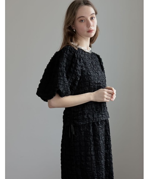 Re:EDIT（リエディ）の「[2024SS COLLECTION][MEISM by Re:EDIT]ワッフルライクふくれジャガードサイドリボントップス（その他トップス・レディース・ブラック/ホワイト・MEDIUM/LARGE）」の16枚目の写真