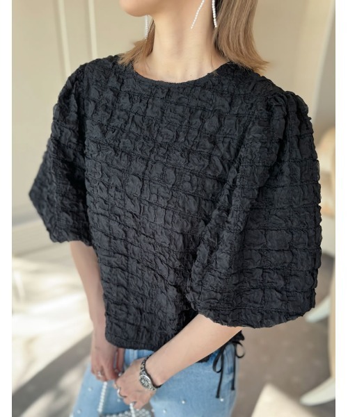 Re:EDIT（リエディ）の「[2024SS COLLECTION][MEISM by Re:EDIT]ワッフルライクふくれジャガードサイドリボントップス（その他トップス・レディース・ブラック/ホワイト・MEDIUM/LARGE）」の22枚目の写真