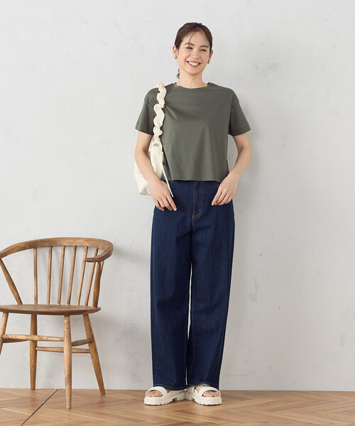 COMME CA ISM(コムサイズム)の「クロップト丈 Tシャツ(Tシャツ/カットソー・レディース・ホワイト/カーキ/ブラック・LARGE/MEDIUM)」の9枚目の写真