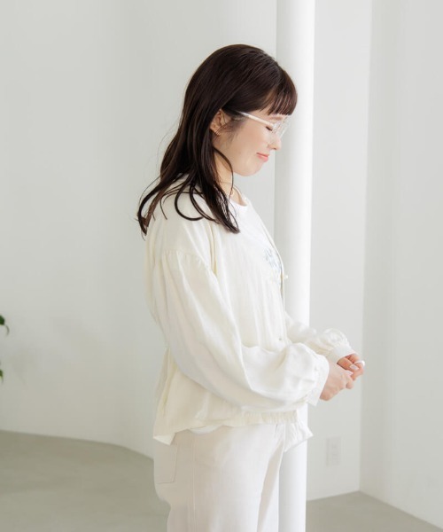flower（フラワー）の「スプリンジーバルーンジャケット（ノーカラージャケット・レディース・アイボリー・FREE）」の3枚目の写真