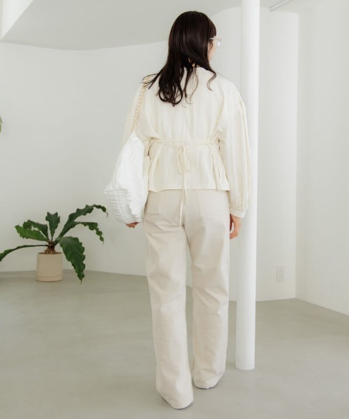 flower（フラワー）の「スプリンジーバルーンジャケット（ノーカラージャケット・レディース・アイボリー・FREE）」の7枚目の写真