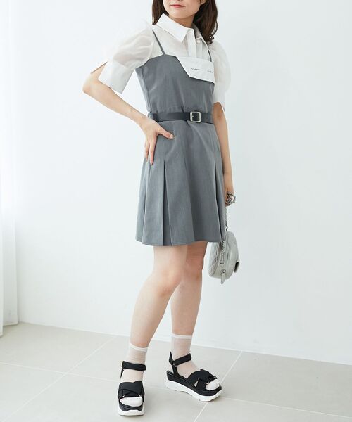 MAJESTIC LEGON(マジェスティックレゴン)の「折り返しミニキャミワンピ(ワンピース・レディース・ブラック/グレー・MEDIUM)」の4枚目の写真