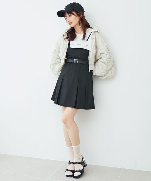 MAJESTIC LEGON(マジェスティックレゴン)の「折り返しミニキャミワンピ(ワンピース・レディース・ブラック/グレー・MEDIUM)」の11枚目の写真