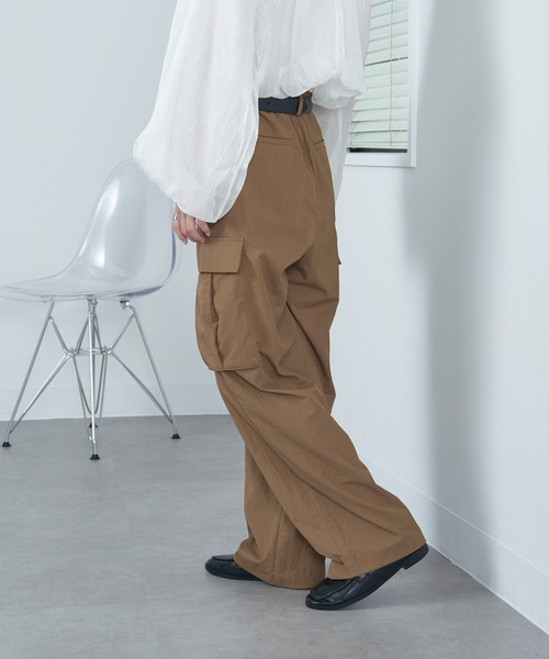 SETUP7（セットアップセブン）の「【SETUP7】Nylon straight cargo pants / ナイロンカーゴパンツ フラップポケット付き（カーゴパンツ・レディース・カーキ/ベージュ/チャコールグレー/ブラック・S/M）」の18枚目の写真