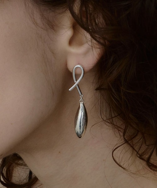 セール】【金属アレルギー対応】Seed Asymmetry Pierce/シード