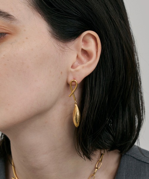 まきっぺルボンボンdiamond asymmetry pierce まきっぺルボンボンdiamond asymmetry pierce les bonbon ピアス