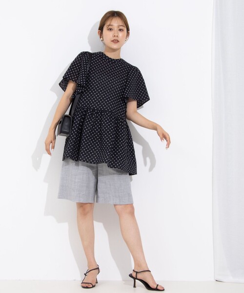 NOLLEY’S（ノーリーズ）の「《セットアップ対応》ウォッシャブルラミーシャンブレーショートパンツ（その他パンツ・レディース・ライトグレー/ブラウン・38/36）」の5枚目の写真