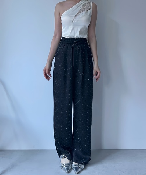 MAINLYTRULY（メインリィトゥルリィ）の「サテン ラインストーン パンツ（その他パンツ・レディース・ブラック・M）」の9枚目の写真