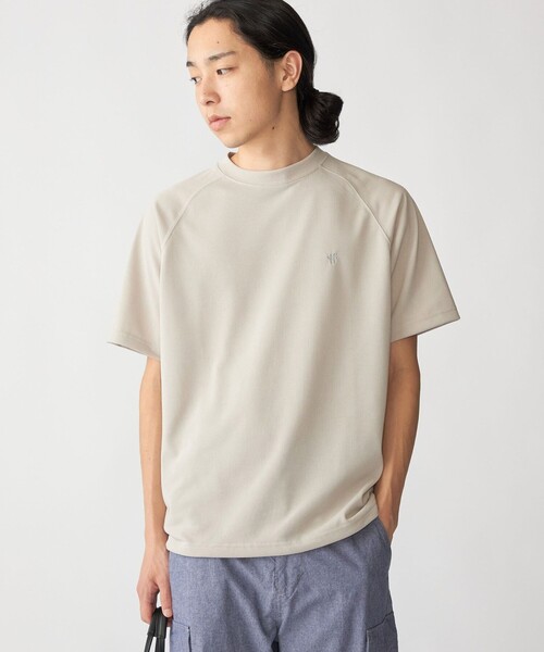 SHIPS(シップス)の「【WEB限定】SHIPS:〈接触冷感・吸水速乾等〉STORATECH(TM) ワンポイントロゴ 鹿の子 Tシャツ(Tシャツ/カットソー・メンズ・ベージュ/ブラック/ホワイト/ネイビー・SMALL/X-LARGE/LARGE/MEDIUM)」の1枚目の写真