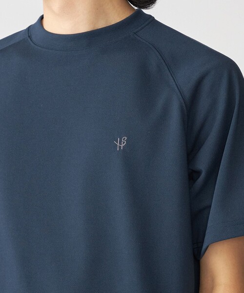 SHIPS(シップス)の「【WEB限定】SHIPS:〈接触冷感・吸水速乾等〉STORATECH(TM) ワンポイントロゴ 鹿の子 Tシャツ(Tシャツ/カットソー・メンズ・ベージュ/ブラック/ホワイト/ネイビー・SMALL/X-LARGE/LARGE/MEDIUM)」の4枚目の写真