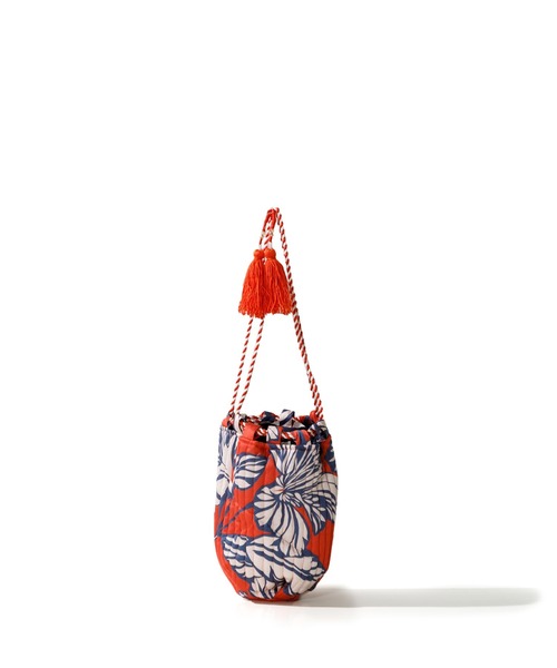 AMERICAN RAG CIE（アメリカンラグシー）の「LEIN 総柄プリント巾着バッグ（ショルダーバッグ・レディース・オレンジ/グリーン・FREE）」の17枚目の写真