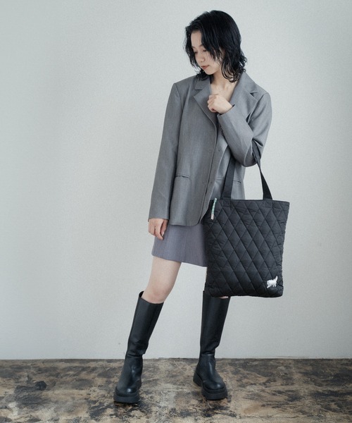 PAUL & JOE ACCESSOIRES(ポールアンドジョーアクセソワ)の「【WEB限定】PAUL & JOE ACCESSOIRES (ポール&ジョーアクセソワ)タテ型トートバッグ PJA-B1093 キルティング(トートバッグ・レディース・アイボリー/ブラック・FREE)」の15枚目の写真