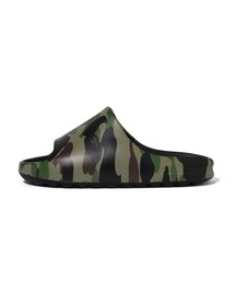 A BATHING APE（アベイシングエイプ）の「1ST CAMO SLIDE