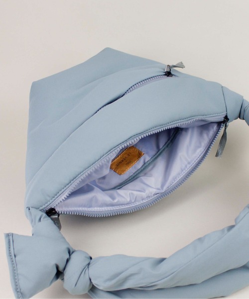 LE VERNIS(ル・ベルニ)の「【O0u×LE VERNIS】Jiggly shoulder bag(ショルダーバッグ・レディース・ブラック/ブルー・FREE)」の19枚目の写真
