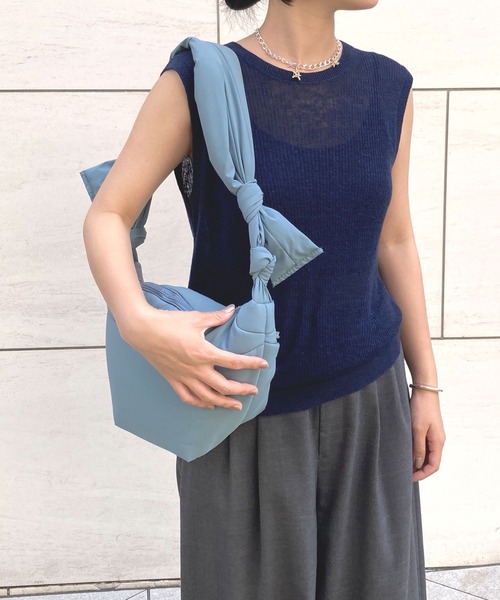 LE VERNIS(ル・ベルニ)の「【O0u×LE VERNIS】Jiggly shoulder bag(ショルダーバッグ・レディース・ブラック/ブルー・FREE)」の21枚目の写真