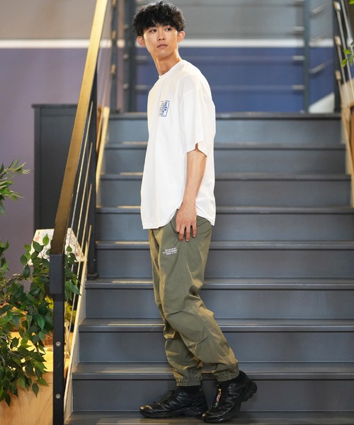 ムラサキスポーツ(ムラサキスポーツ)の「【ムラサキスポーツ限定】DEAR LAUREL/ディアローレル ダブルプリーツイージーパンツ ジョガータイプ ストレッチ/吸汗速乾 セットアップ対応 D24S3104(その他パンツ・メンズ・ブラック/グレー/グレイッシュベージュ・L/XL/M)」の18枚目の写真