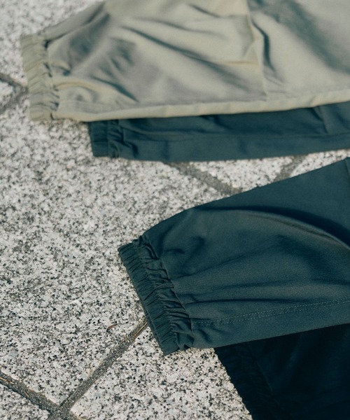 ムラサキスポーツ(ムラサキスポーツ)の「【ムラサキスポーツ限定】DEAR LAUREL/ディアローレル ダブルプリーツイージーパンツ ジョガータイプ ストレッチ/吸汗速乾 セットアップ対応 D24S3104(その他パンツ・メンズ・ブラック/グレー/グレイッシュベージュ・L/XL/M)」の7枚目の写真