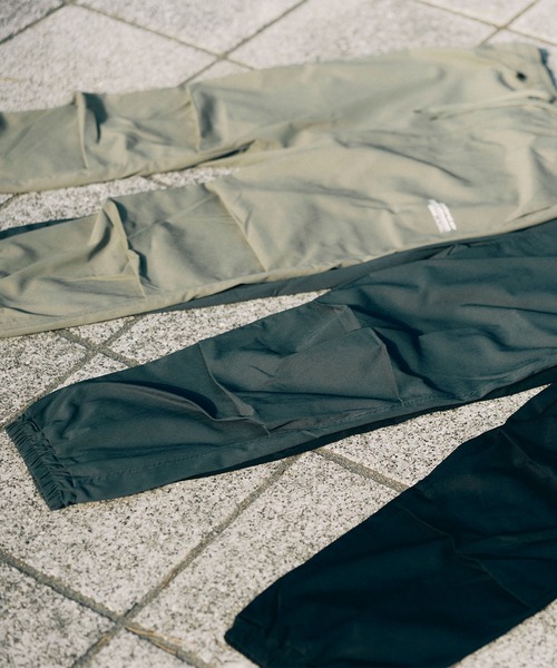 ムラサキスポーツ(ムラサキスポーツ)の「【ムラサキスポーツ限定】DEAR LAUREL/ディアローレル ダブルプリーツイージーパンツ ジョガータイプ ストレッチ/吸汗速乾 セットアップ対応 D24S3104(その他パンツ・メンズ・ブラック/グレー/グレイッシュベージュ・L/XL/M)」の6枚目の写真