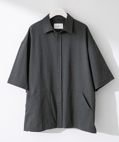 URBAN RESEARCH Sonny Label(アーバンリサーチサニーレーベル)の「『接触冷感』『吸水速乾』カットソーシャツ(シャツ/ブラウス・メンズ・チャコールグレー/ホワイト/グリーン系その他/ネイビー・MEDIUM/LARGE)」の3枚目の写真