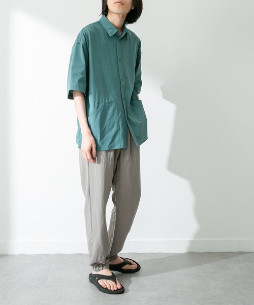 URBAN RESEARCH Sonny Label(アーバンリサーチサニーレーベル)の「『接触冷感』『吸水速乾』カットソーシャツ(シャツ/ブラウス・メンズ・チャコールグレー/ホワイト/グリーン系その他/ネイビー・MEDIUM/LARGE)」の18枚目の写真