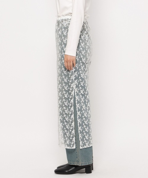 LOWRYS FARM（ローリーズファーム）の「レースレイヤードスカート　　137693（スカート・レディース・アイボリー/ブラック・FREE）」の16枚目の写真