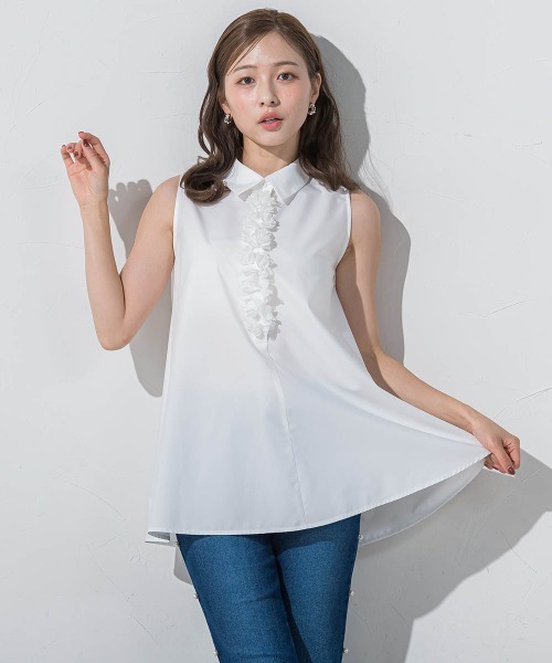 QUEENS COURT（クイーンズコート）の「フラワーモチーフノースリーブチュニック≪洗濯機で洗える≫（チュニック・レディース・ホワイト/ブラック/ブラック系その他・M）」の16枚目の写真