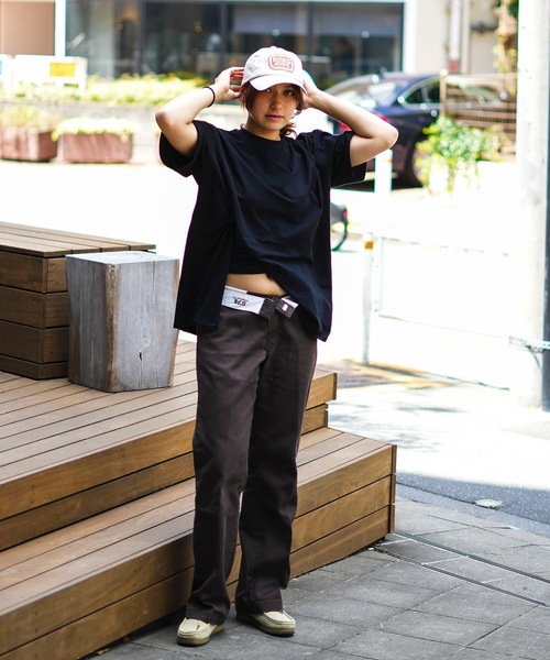 roial(ロイアル)の「DESIGN TEE/ROIAL(ロイアル)スタンダードワンポイントデザイン半袖Tシャツ(Tシャツ/カットソー・レディース・ホワイト/ブラック/ピンク/ミント・SMALL/MEDIUM)」の13枚目の写真