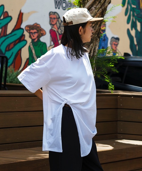 roial(ロイアル)の「DESIGN TEE/ROIAL(ロイアル)スタンダードワンポイントデザイン半袖Tシャツ(Tシャツ/カットソー・レディース・ホワイト/ブラック/ピンク/ミント・SMALL/MEDIUM)」の12枚目の写真