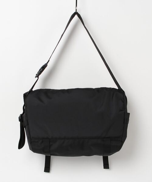 Dickies(ディッキーズ)の「Dickies / DK CITYWORK MESSENGER BAG / 80676400(メッセンジャーバッグ・レディース・ベージュ/ブラック/ブラック系その他・ONESIZE)」の4枚目の写真