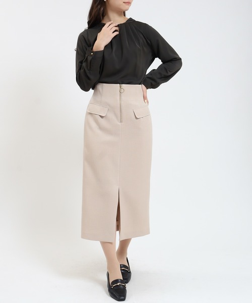 TRUDEA(トルディア)の「とろみ素材 ツイストネックブラウス(シャツ/ブラウス・レディース・ブルーグリーン/ブラウン/ホワイト/ベージュ・SMALL/MEDIUM/LARGE)」の9枚目の写真