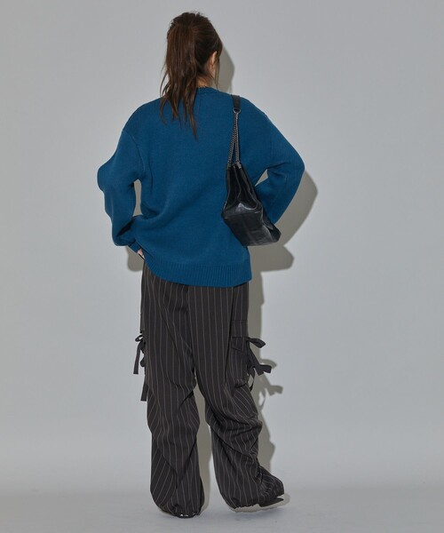 PUBLUX(パブリュクス)の「PUBLUX/パブリュクス アニマルモチーフ ビッグシルエット ジャガードニット 限定展開(ニット/セーター・レディース・ブルー/ブラック/オフホワイト/グリーン・フリ-)」の8枚目の写真