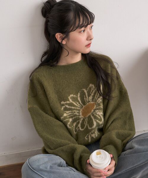 RETRO GIRL(レトロガール)の「花柄ジャガードNTPO(ニット/セーター・レディース・ダークブルー/ダークグリーン/ナチュラル・FREE)」の4枚目の写真