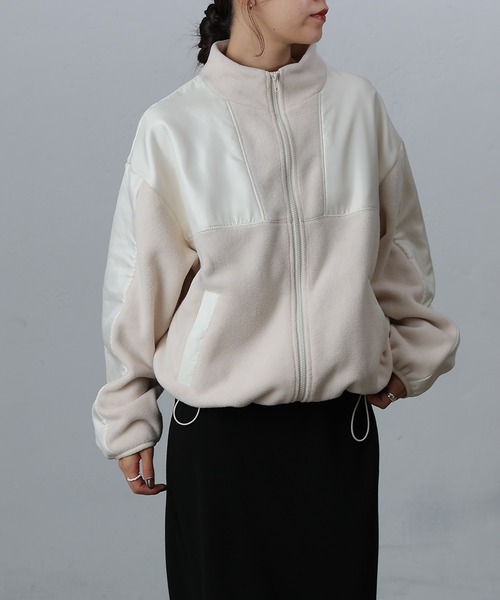 COLONY 2139（コロニートゥーワンスリーナイン）の「フリース切替ジッパーブルゾン（ブルゾン・レディース・パープル/アイボリー・FREE）」の3枚目の写真