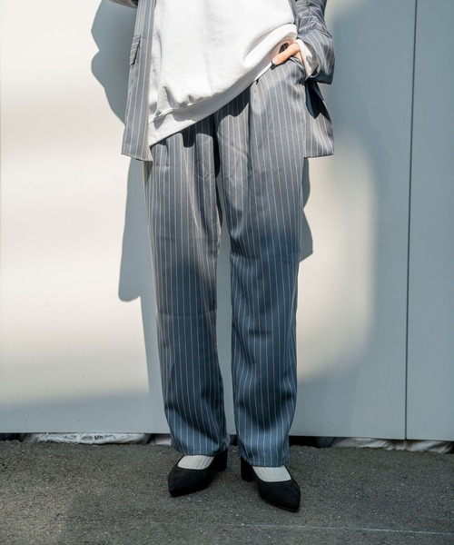 Nora Lily（ノラリリー）の「【Nora Lily】Relax Straight Pin Stripe Pants(UNISEX)（スラックス・メンズ・グレー/ネイビー/ミント・FREE）」の21枚目の写真