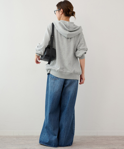 JOURNAL STANDARD relume（ジャーナルスタンダード　レリューム）の「ラメ裏毛フーディー（パーカー・レディース・アイボリー/グレー・FREE）」の4枚目の写真