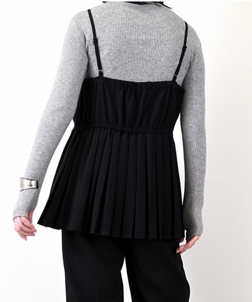 STYLEBLOCK（スタイルブロック）の「ツイルプリーツキャミトップス（シャツ/ブラウス・レディース・ダークブラウン/オリーブ/ブラック/チャコールグレー・M）」の8枚目の写真