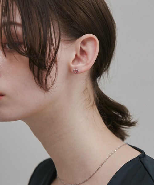 ciite' surgical stainless(シーテサージカルステンレス)の「【 金属アレルギー対応 】 シンプル ミニハートピアス サージカルステンレス (両耳用)(ピアス(両耳用)・レディース・シルバー/ゴールド・FREE)」の11枚目の写真