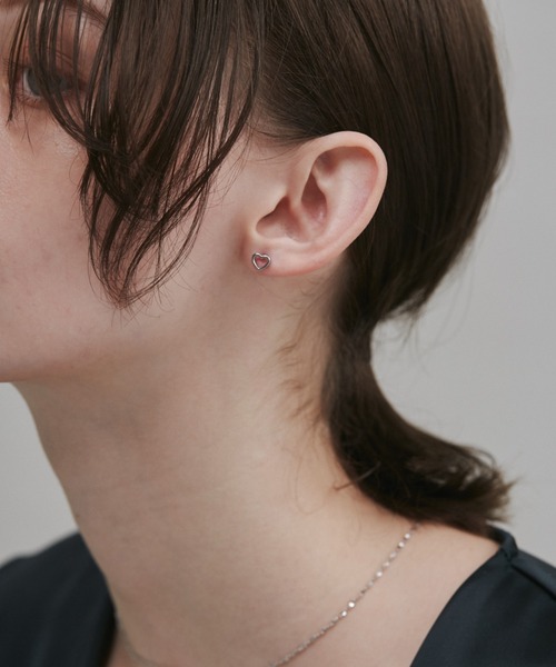 ciite' surgical stainless(シーテサージカルステンレス)の「【 金属アレルギー対応 】 シンプル ミニハートピアス サージカルステンレス (両耳用)(ピアス(両耳用)・レディース・シルバー/ゴールド・FREE)」の12枚目の写真