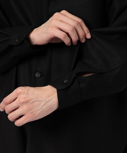 ETHOSENS（エトセンス）の「【ETHOSENS/エトセンス】Flannei loose-fit shirt（シャツ/ブラウス・メンズ・ブラック/ライトグレー・2/1）」の12枚目の写真