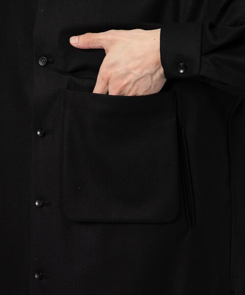 ETHOSENS（エトセンス）の「【ETHOSENS/エトセンス】Flannei loose-fit shirt（シャツ/ブラウス・メンズ・ブラック/ライトグレー・2/1）」の4枚目の写真