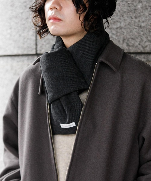 URBAN RESEARCH DOORS（アーバンリサーチドアーズ）の「ダウンマフラー（マフラー・メンズ・ブラウン系その他/グレー系その他/グリーン系その他/ネイビー/グレー・-）」の6枚目の写真