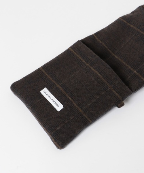 URBAN RESEARCH DOORS（アーバンリサーチドアーズ）の「ダウンマフラー（マフラー・メンズ・ブラウン系その他/グレー系その他/グリーン系その他/ネイビー/グレー・-）」の16枚目の写真