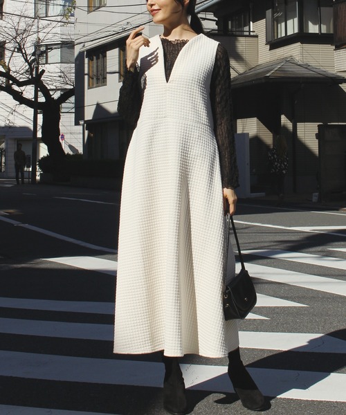 INCEDE(インシード)の「キルトカットワンピース(ワンピース・レディース・チャコールグレー/オフホワイト/ブラック・LL/L/M)」の1枚目の写真