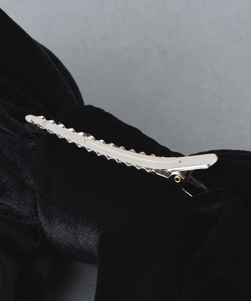UNITED ARROWS（ユナイテッドアローズ）の「ラージ リボン ヘアクリップ（バレッタ/ヘアクリップ・レディース・ブラック・FREE）」の5枚目の写真