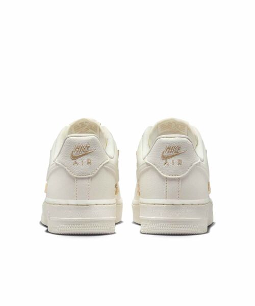 NIKE(ナイキ)の「ナイキ エア フォース 1 ’07 LX ウィメンズシューズ / Nike Air Force 1 ’07 LX Women's Shoes FV3654-111 Sail(スニーカー・レディース・クリーム・26/22/22.5/23/23.5/24/24.5/25/25.5)」の13枚目の写真