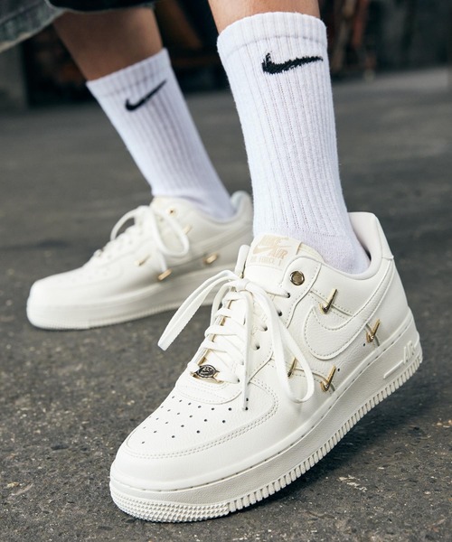 NIKE（ナイキ）の「ナイキ エア フォース 1 '07 LX ウィメンズシューズ