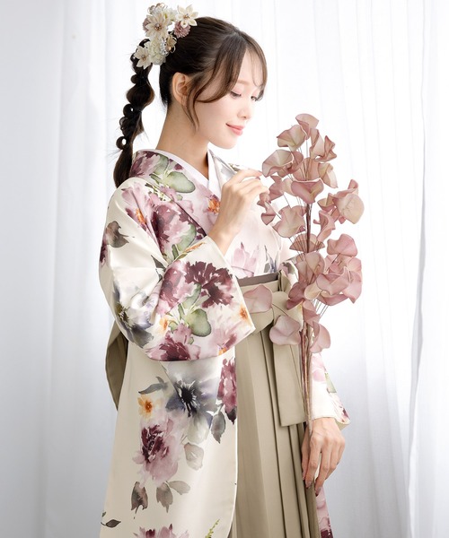 SOUBIEN(ソウビエン)の「floroレディース袴4点セット (着物・襦袢・下帯・袴)(着物・レディース・ブルー系その他/ホワイト系/ホワイト系1/ブラウン系/ブラウン系1/ブラウン系2/ベージュ系/ベージュ系1/ブルー系/ブルー系1/ブルー系2/レッド系・SS/S/M/L/LL)」の3枚目の写真